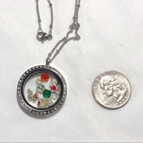 The Grinch Themed Waterproof Locket - Picture 2 of 8